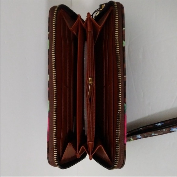 London Fog Adalia Signature Zip Around Wallet Wristlet New - Picture 4 of 10